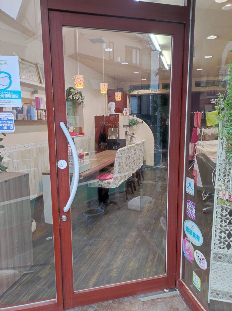 フロアヒンジ交換完了