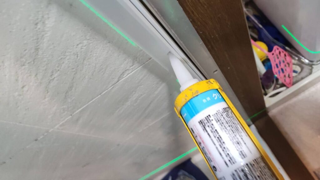 浴室ドア枠固定