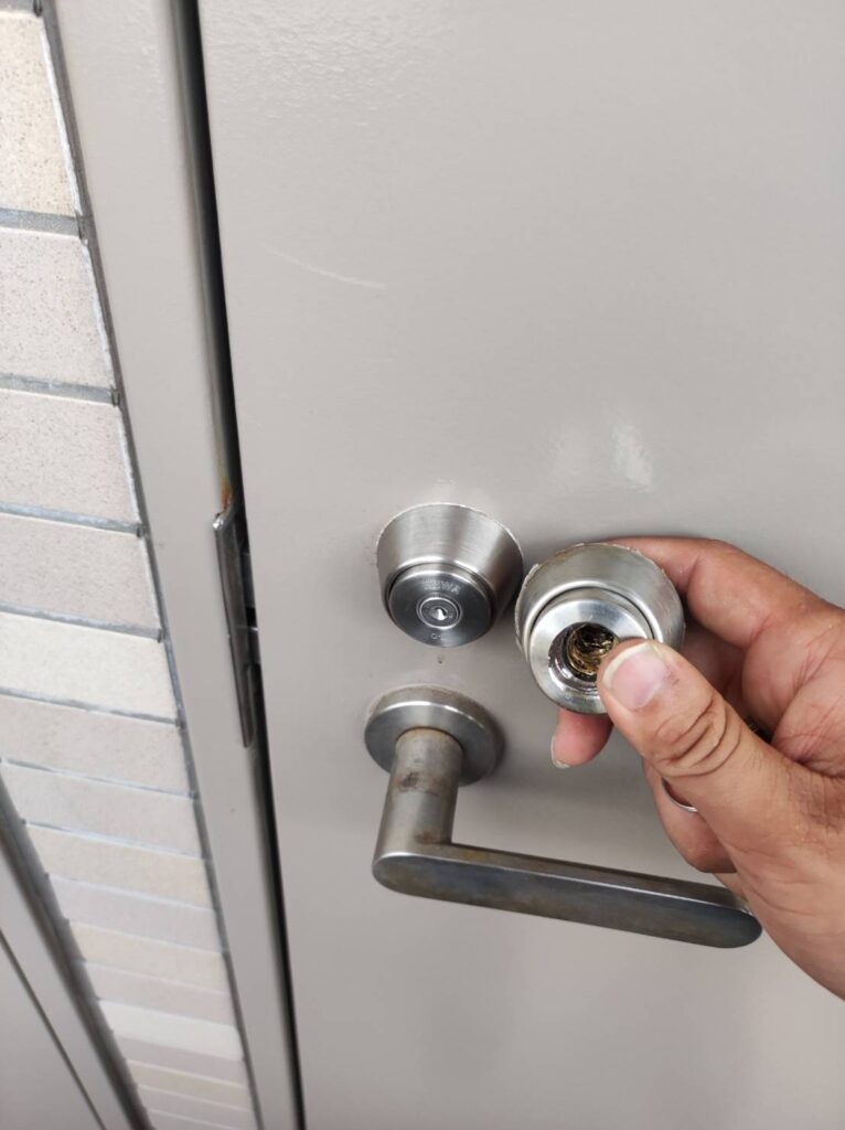 U9 LA シリンダー交換完了